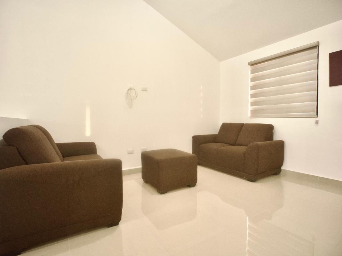 モンテレー Casa Pardoヴィラ エクステリア 写真