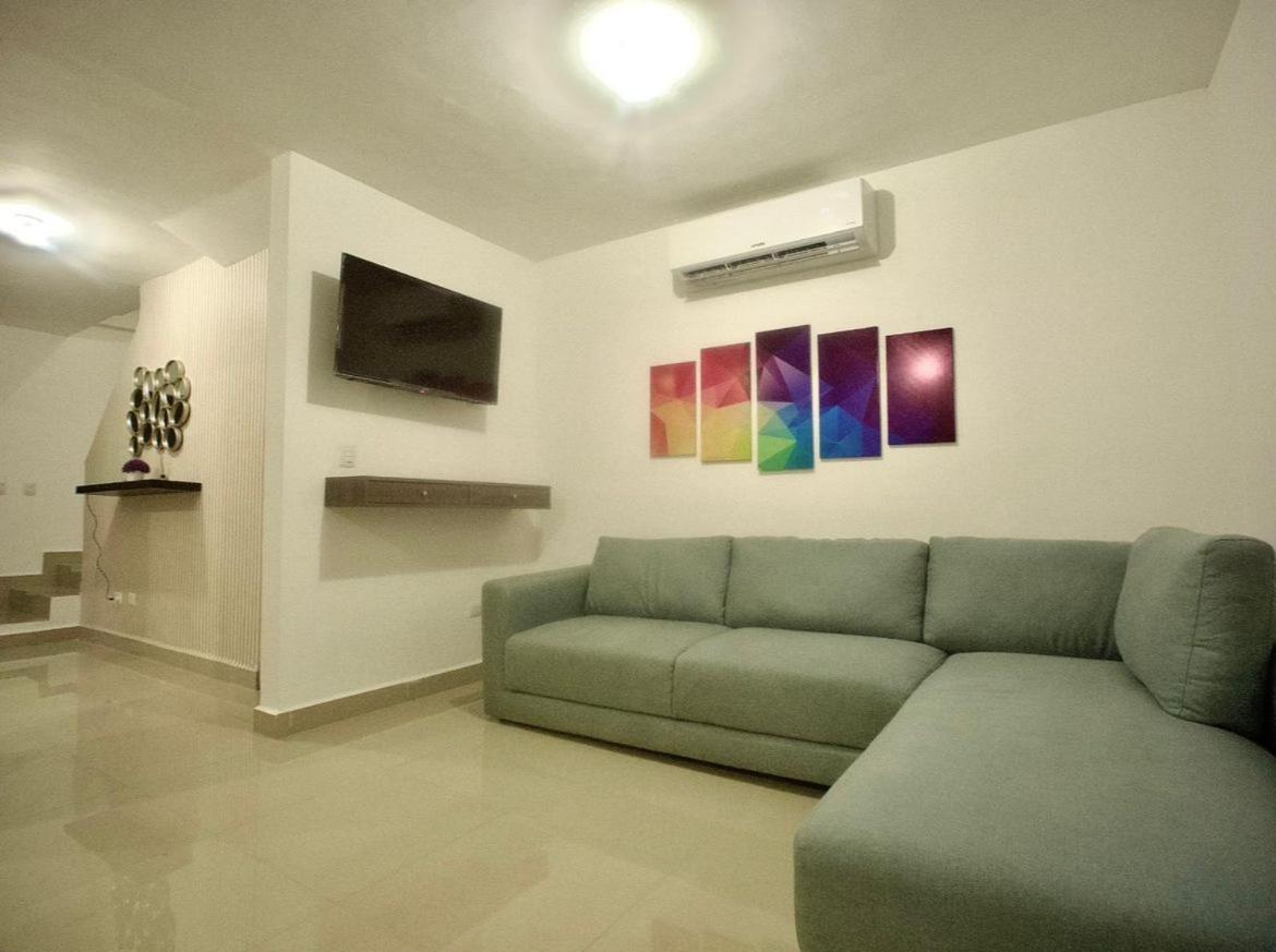 モンテレー Casa Pardoヴィラ エクステリア 写真